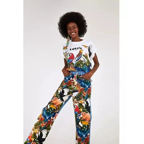 Levi's x FARM Ribcage Straight Cropped Jeans - Picture 3 of 5